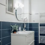 Apartament Downtown 2bd Riverside Near Dancing House *