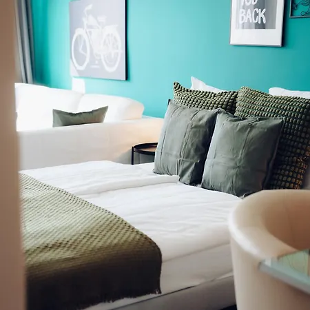 Downtown 2bd Riverside Near Dancing House דירה *
